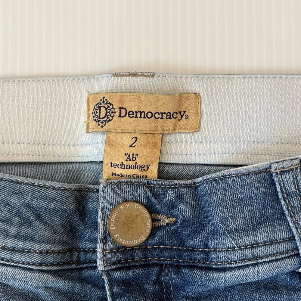 Democracy Jeans size 2  wide leg style - Picture 2 of 6